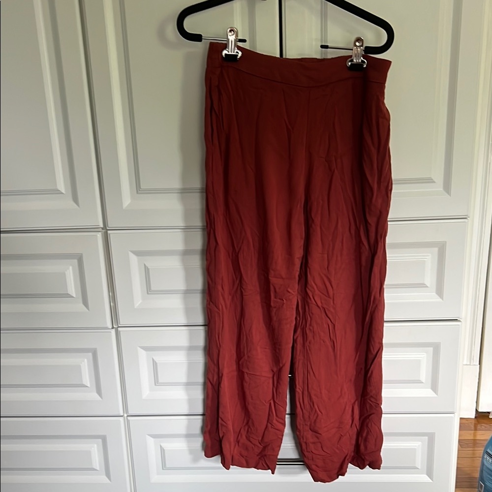 Old Navy Flowy Wide-Leg Women’s Pants in Rust